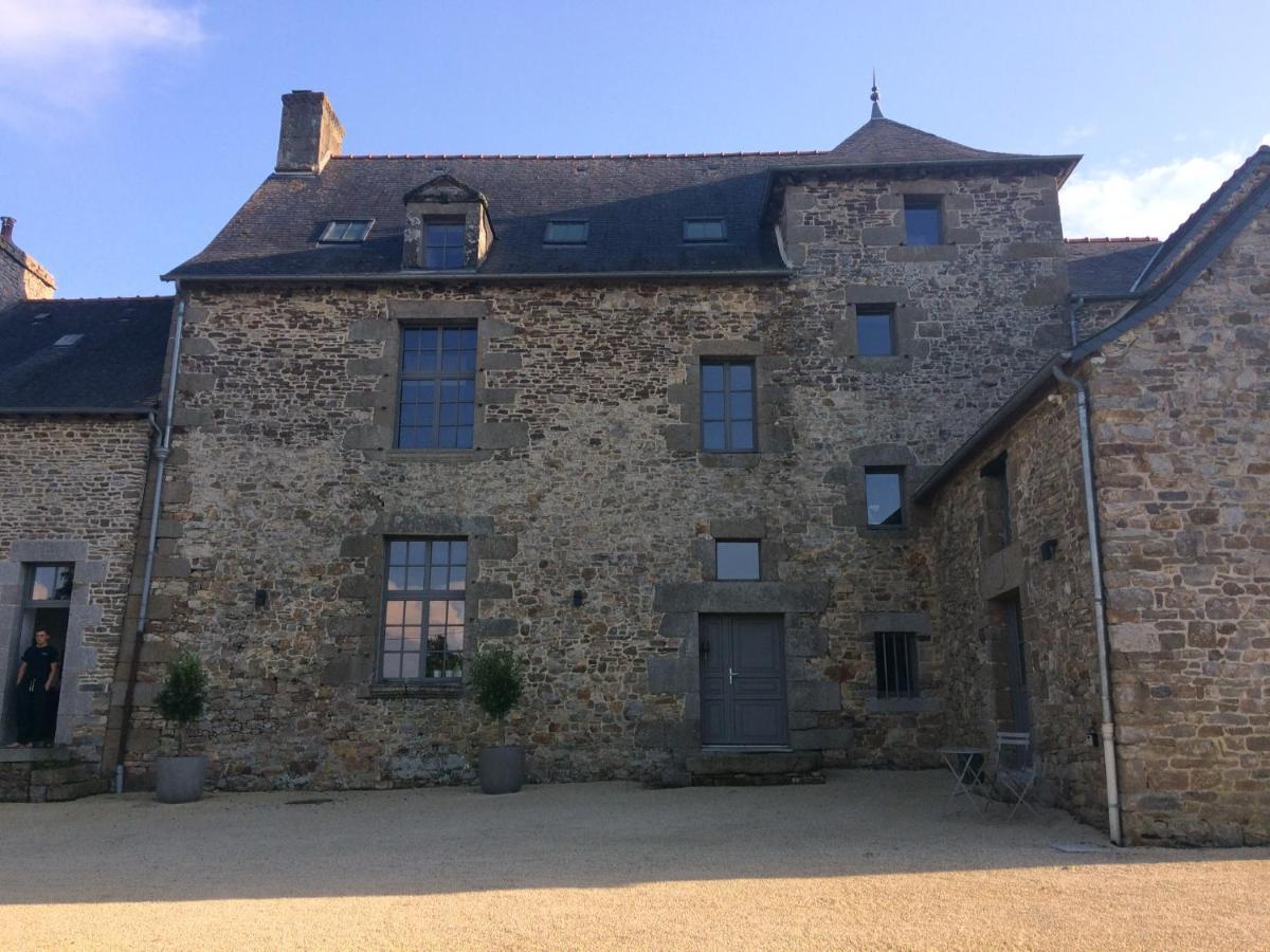 Chambre Independante Au Manoir De La Celinais Cote Cour Saint-Aubin-du-Cormier Exterior photo
